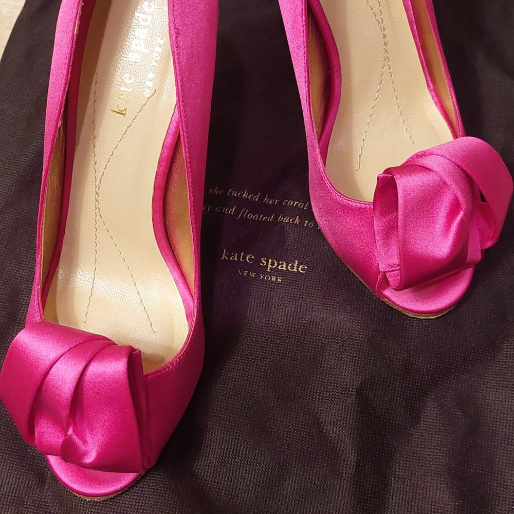 Kate Spade Clarice Pink Satin Bow Open Toe Stiletto Pumps, size 5.5B - Picture 2 of 7